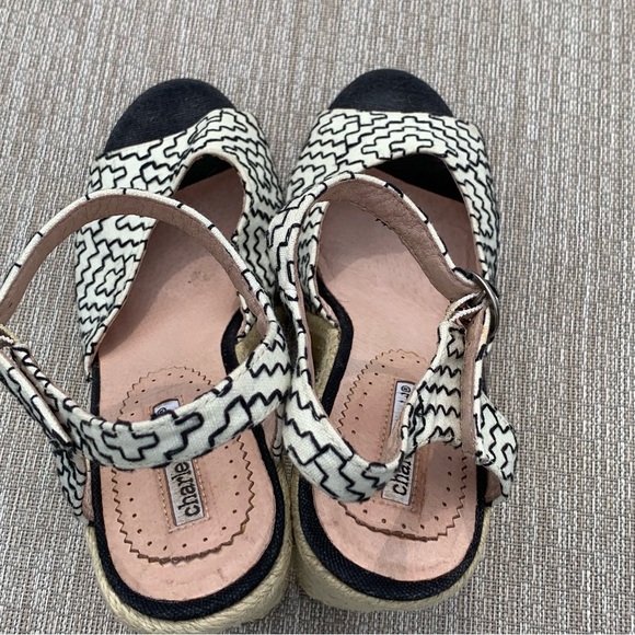 Charles David wedged sandals size 9.5 - Picture 8 of 12